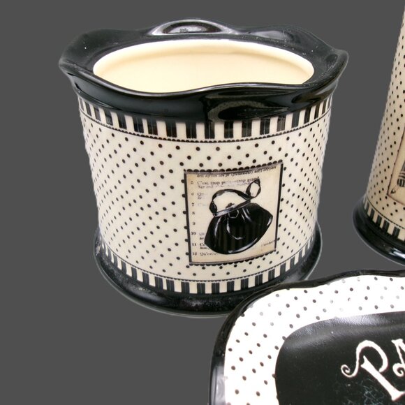 Kim Poloson Paris Theme 3 Piece Bath Vanity Set, Soap Dish, Tumbler, Jar - Picture 3 of 7